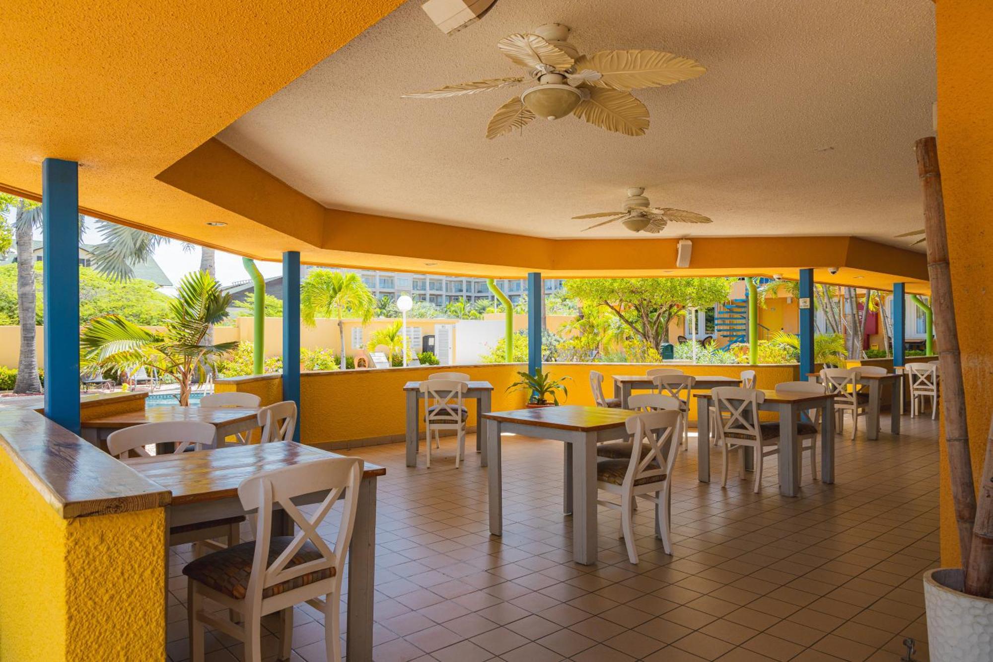 Mvc Eagle Beach Palm Beach Exteriör bild