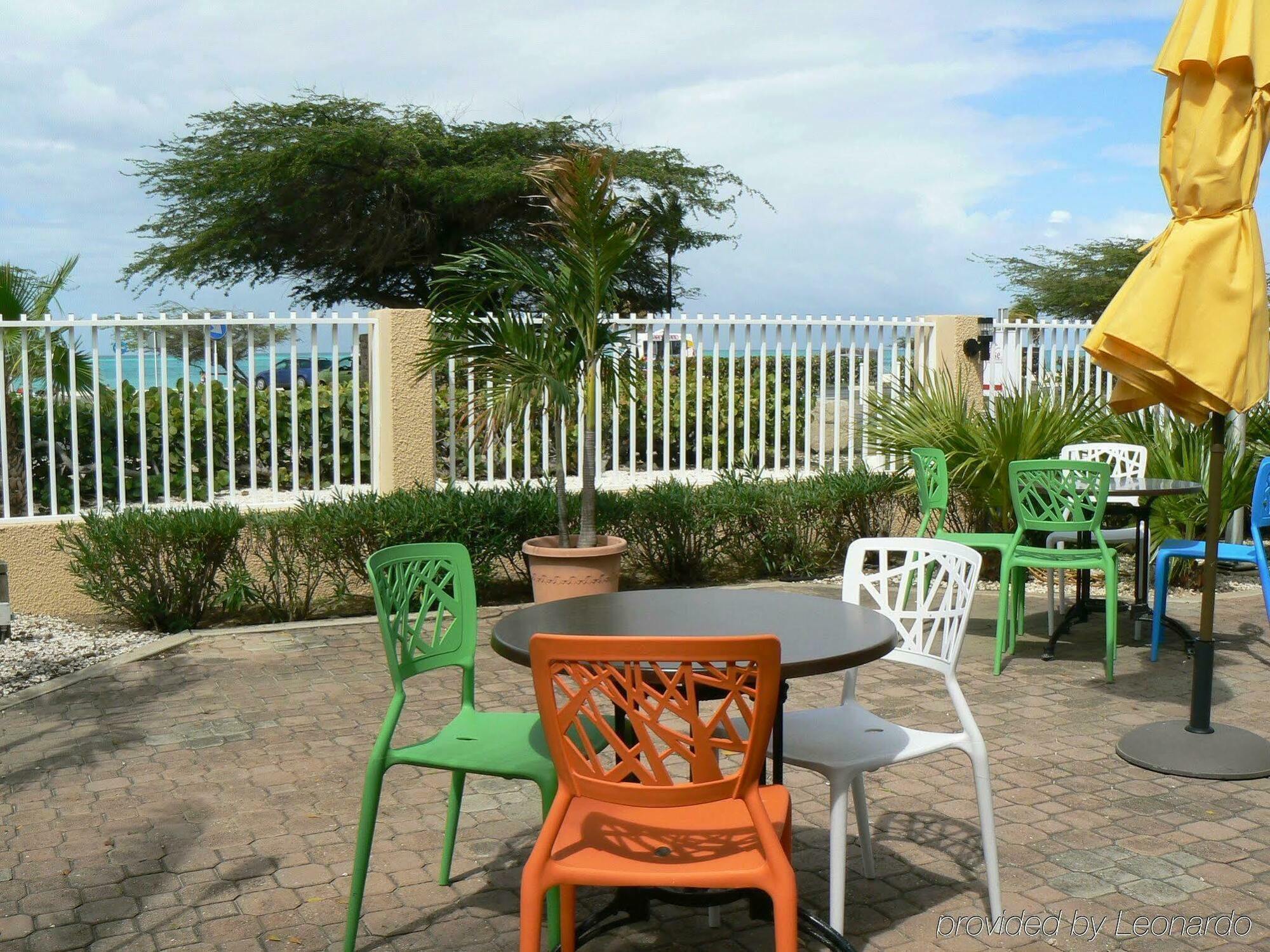 Mvc Eagle Beach Palm Beach Exteriör bild